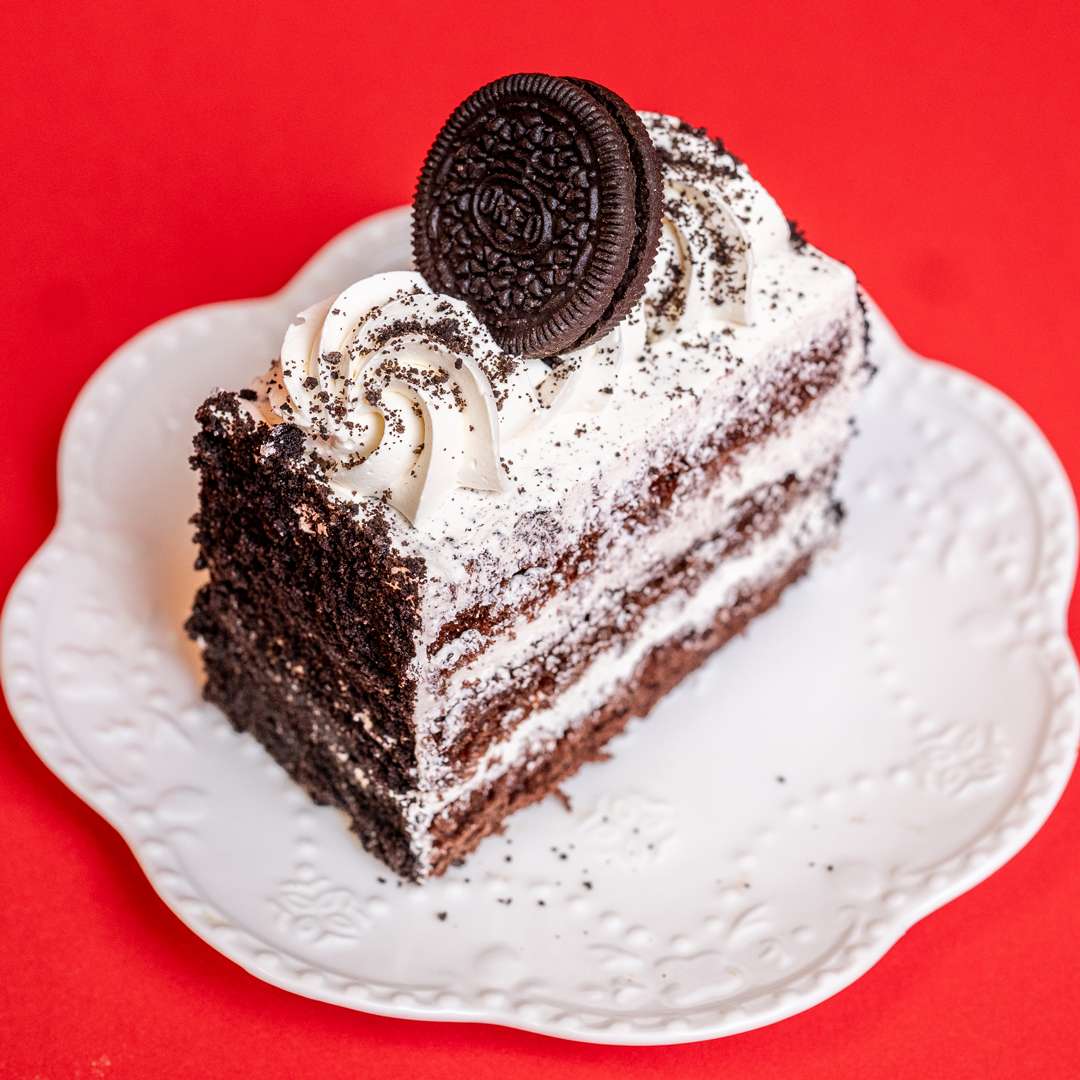 Cookies & Cream Cake Slices