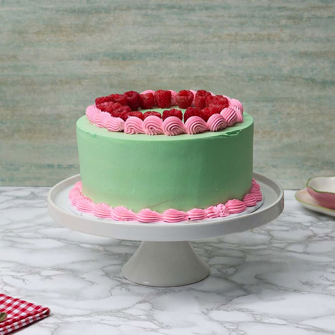 Pistachio Raspberry cake
